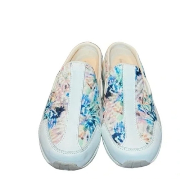 white  sneakers - Picture 5 of 6